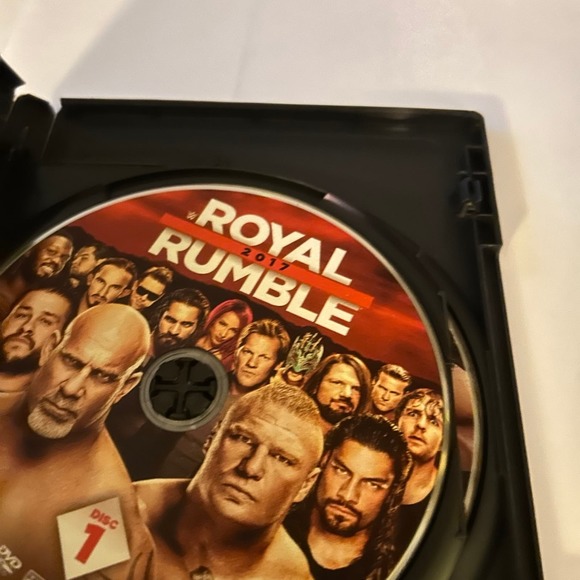 WWE Royal Rumble DVD - Picture 5 of 6